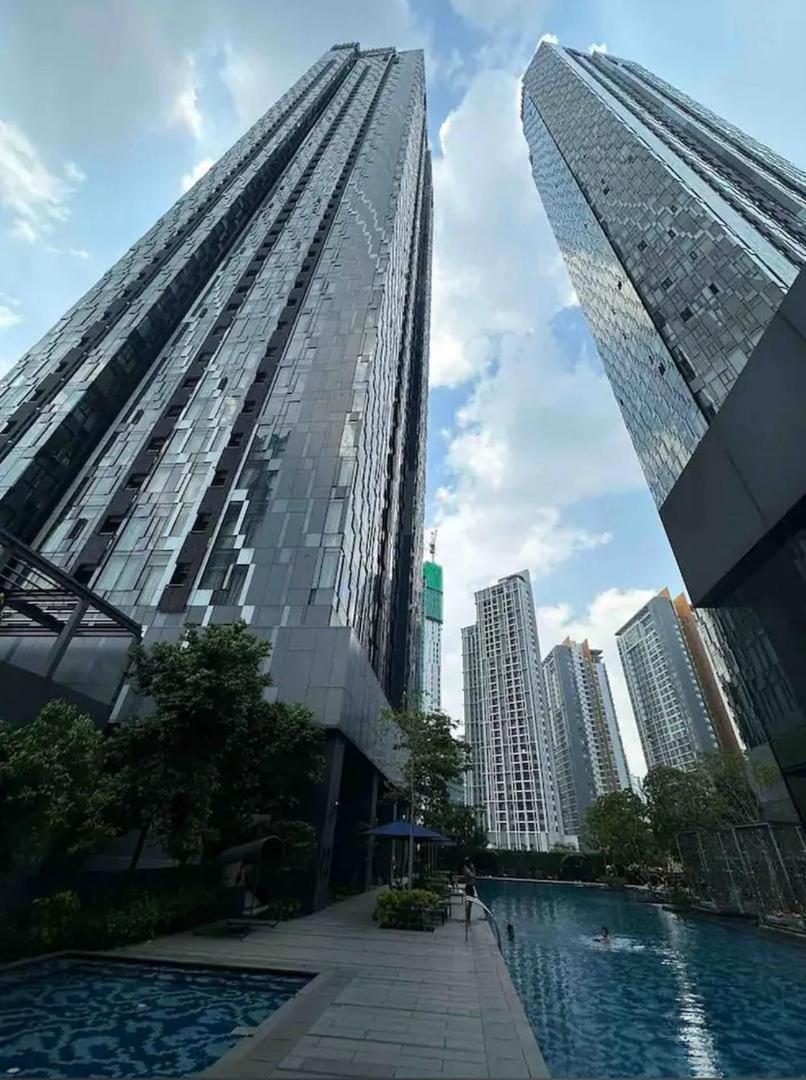 Star Klcc By M&t * Kuala Lumpur